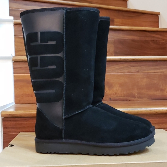 New in Box UGG Classic Tall Rubber Boots